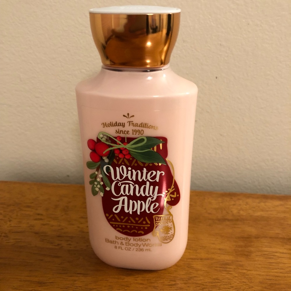 Bath & Body Winter Candy Apple Lotion